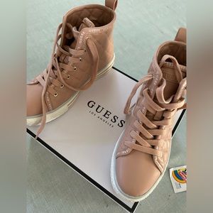 Guess boots